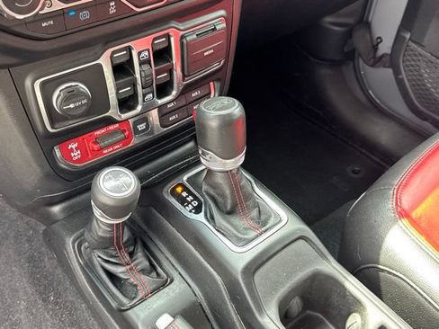 Used 2023 Jeep Wrangler Unlimited Rubicon 4xe AWD/4WD image 26