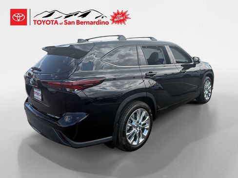 New 2026 Toyota Highlander Limited AWD/4WD image 5