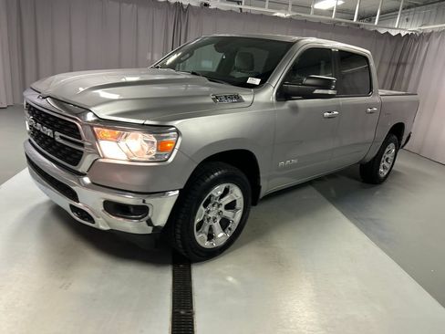 Used 2022 RAM 1500 Big Horn AWD/4WD image 3