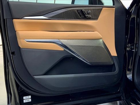 New 2025 Cadillac Escalade IQ Luxury 2 image 11