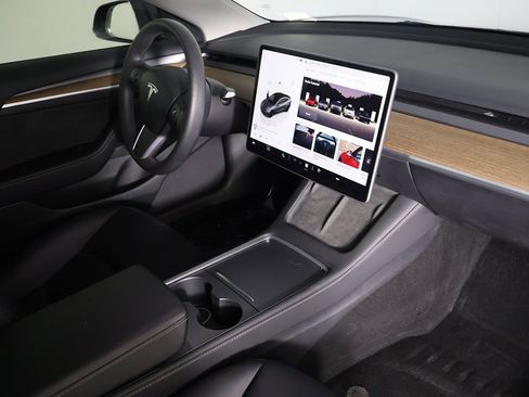 Used 2023 Tesla Model 3 Performance image 21