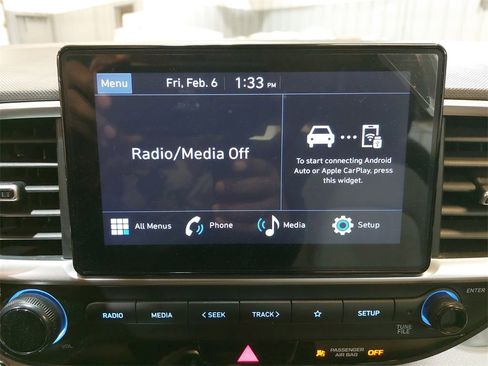 Used 2024 Hyundai Venue SEL image 20