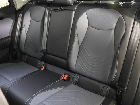 New 2026 Volkswagen Tiguan SE image 36