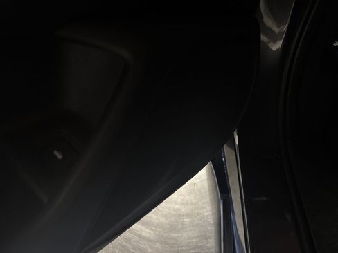 Used 2018 Honda Accord EX image 30