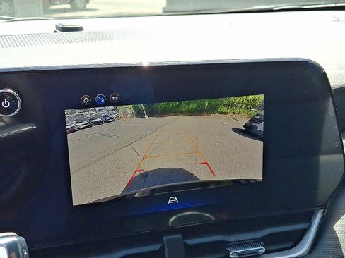 Used 2026 Chevrolet Equinox LT w/ Convenience Package II AWD/4WD image 18