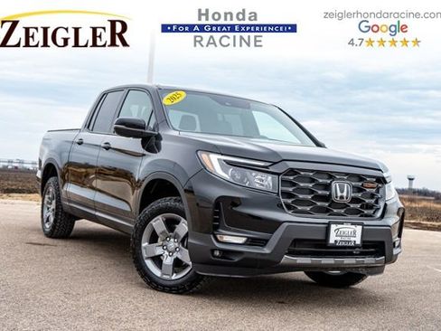 Used 2025 Honda Ridgeline TrailSport image 1