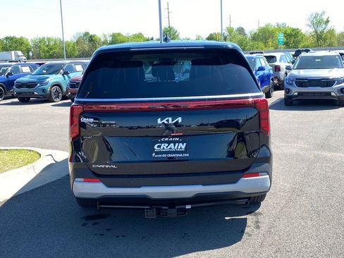New 2026 Kia Carnival FWD image 6