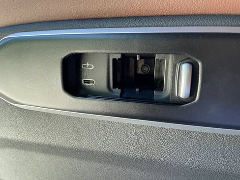 Used 2025 BMW X5 xDrive40i AWD/4WD image 21