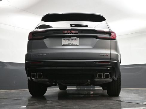 Used 2026 GMC Acadia AT4 w/ Luxury Package AWD/4WD image 27