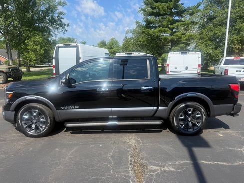 Used 2024 Nissan Titan Platinum Reserve w/ Moonroof Package RWD image 6