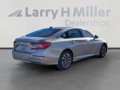 Used 2020 Honda Accord Touring image 5