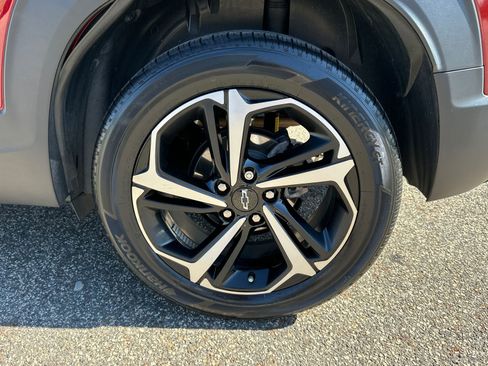 Used 2023 Chevrolet TrailBlazer RS w/ Convenience Package FWD image 17