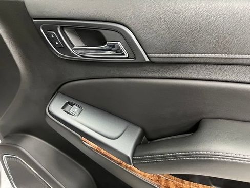 Used 2019 Chevrolet Tahoe Premier w/ RST Edition AWD/4WD image 57