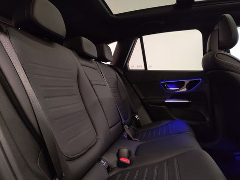 Used 2026 Mercedes-Benz GLC 300 image 28