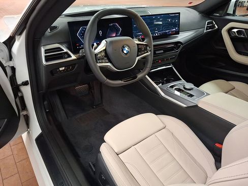 Used 2025 BMW 230i xDrive Coupe w/ Premium Package image 10