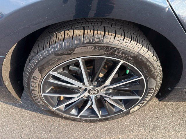 Used 2021 Toyota Camry SE FWD image 14