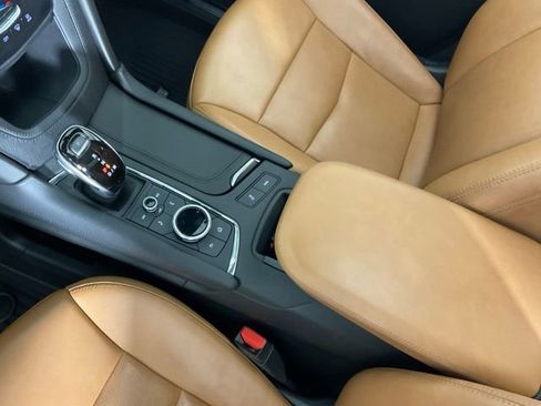 Used 2020 Cadillac XT5 Premium Luxury w/ LPO, Floor Liner Package image 15