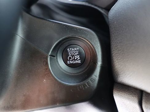 Used 2022 Jeep Renegade Latitude w/ Convenience Group AWD/4WD image 20