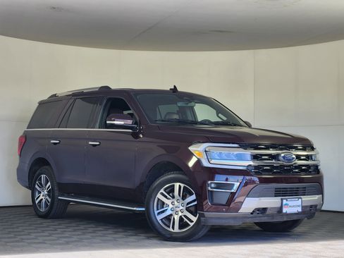 Used 2023 Ford Expedition Limited image 1