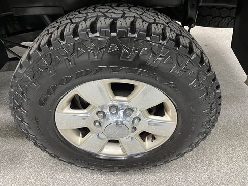 Used 2014 RAM 2500 Longhorn w/ Convenience Group AWD/4WD image 16