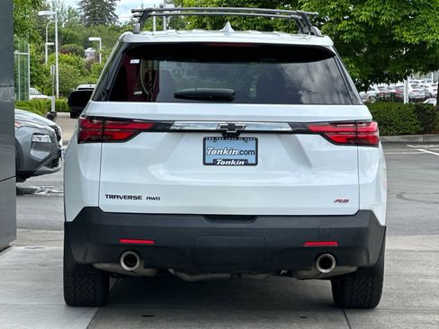 Used 2023 Chevrolet Traverse RS w/ LPO, Floor Liner Package AWD/4WD image 4