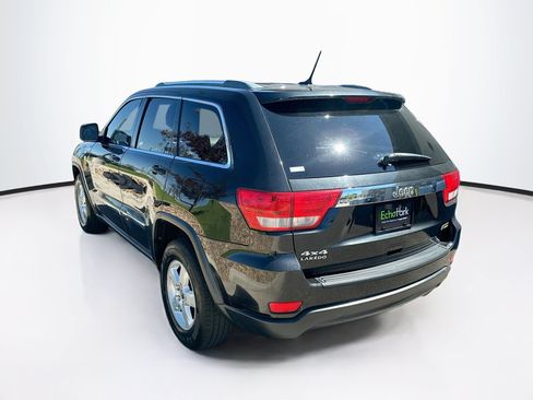 Used 2011 Jeep Grand Cherokee Laredo AWD/4WD image 5