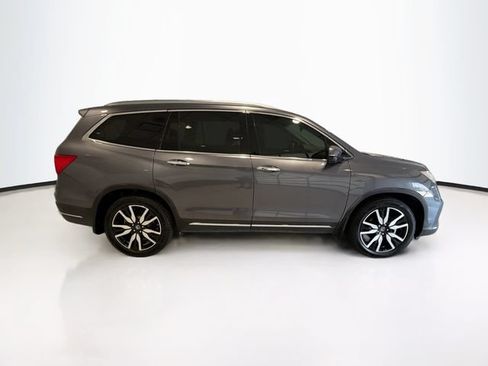 Used 2021 Honda Pilot Touring image 8