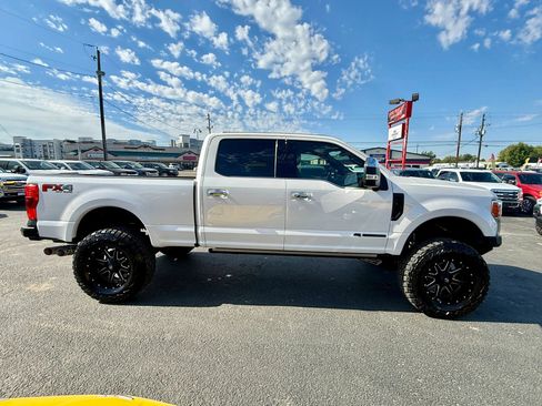 Used 2017 Ford F350 Platinum w/ Platinum Ultimate Package AWD/4WD image 6