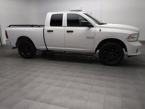 Used 2017 RAM 1500 Express RWD image 11