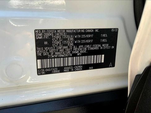 Used 2022 Toyota RAV4 XLE FWD image 35