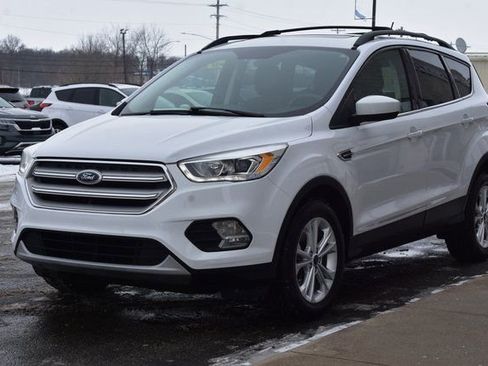 Used 2018 Ford Escape SEL image 12