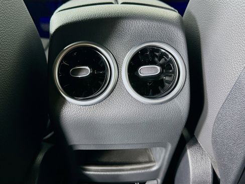 Certified 2025 Mercedes-Benz GLB 250 4MATIC image 32