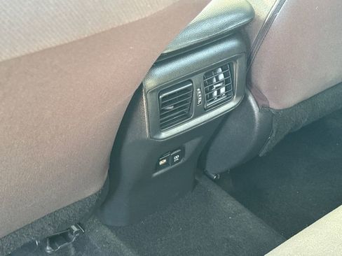 Used 2021 Toyota RAV4 XLE image 36