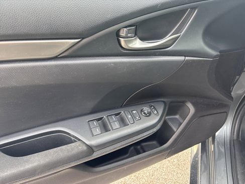 Used 2019 Honda Civic Sport image 17
