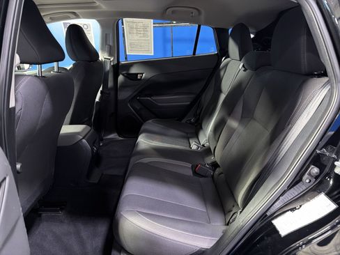 Used 2025 Subaru Crosstrek 2.5i Premium AWD/4WD image 27