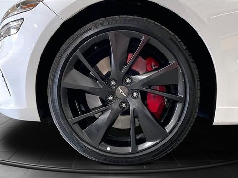 Used 2023 Genesis G70 3.3T w/ Sport Prestige Package image 9