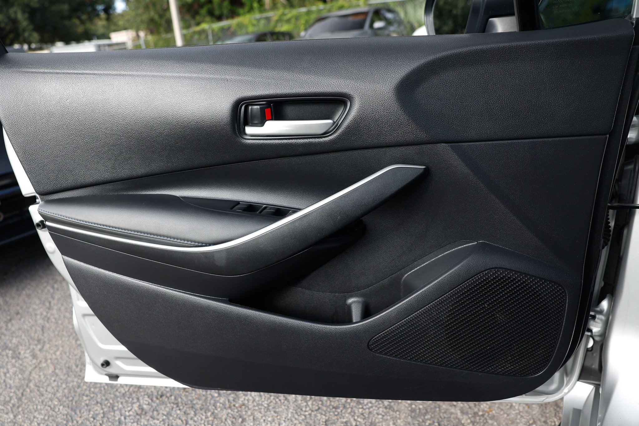 Used 2022 Toyota Corolla SE FWD image 43