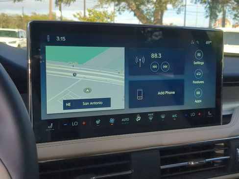 New 2026 Lincoln Corsair Premiere image 15