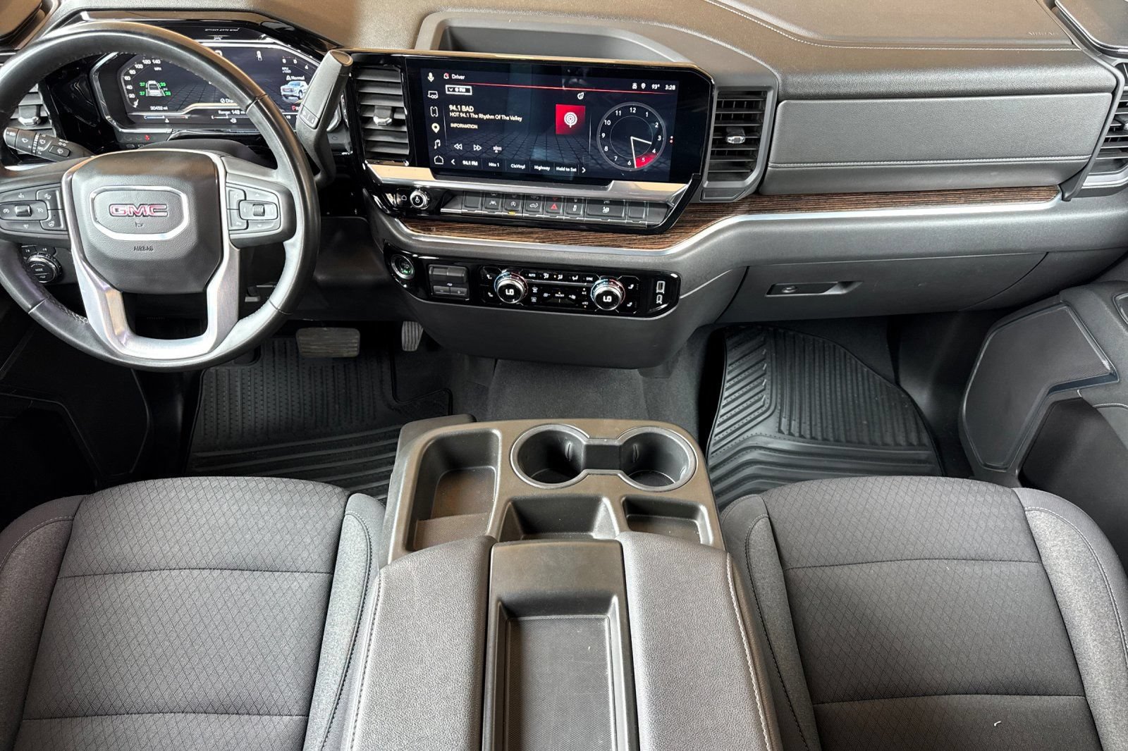 Used 2023 GMC Sierra 1500 Elevation AWD/4WD image 14