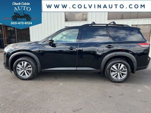 New 2026 Nissan Pathfinder SL image 10