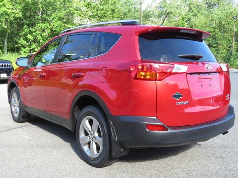 Used 2015 Toyota RAV4 XLE AWD/4WD image 7
