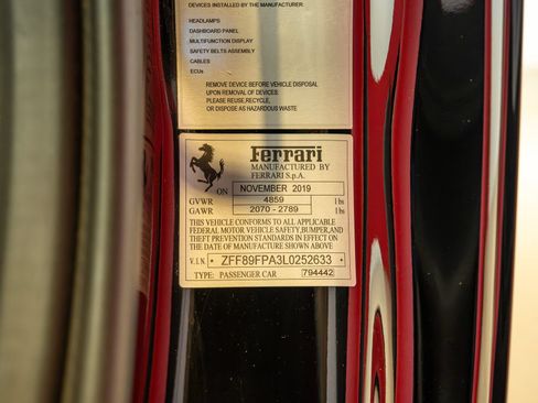 Certified 2020 Ferrari Portofino RWD image 30