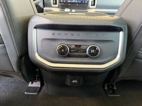 Certified 2025 Ford Expedition Max Active AWD/4WD image 31