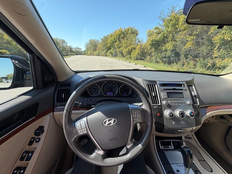 Used 2011 Hyundai Veracruz GLS AWD/4WD image 13