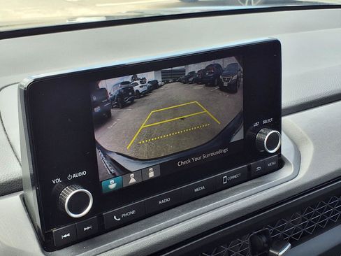 Certified 2023 Honda Accord EX image 21