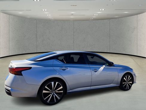 Used 2022 Nissan Altima 2.5 SR image 5