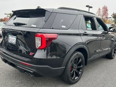 Used 2022 Ford Explorer ST w/ Equipment Group 401A image 3