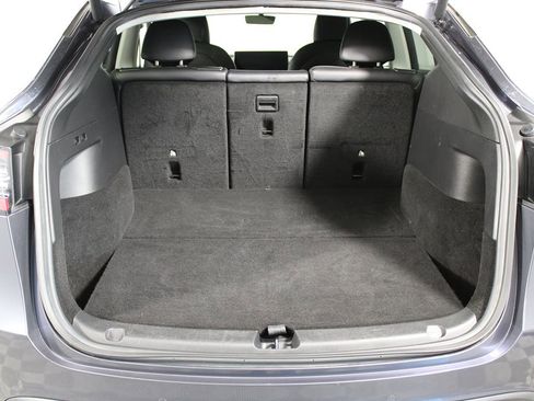 Used 2021 Tesla Model Y Long Range image 24