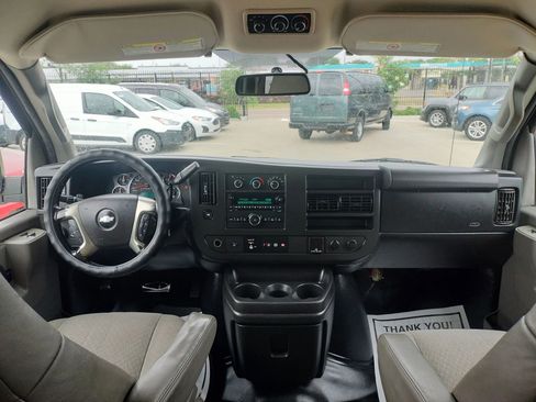 Used 2017 Chevrolet Express 2500 LS image 33