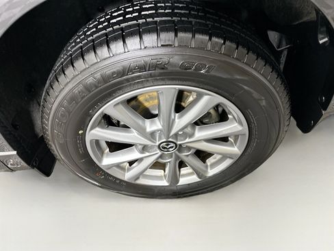 Used 2025 MAZDA CX-5 AWD 2.5 S w/ Preferred Package image 11